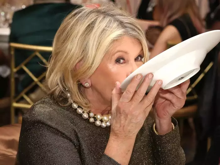Martha Stewart posted a new recipe for pasta carbonara, and an Italian chef told Insider that it gave her a heart attack